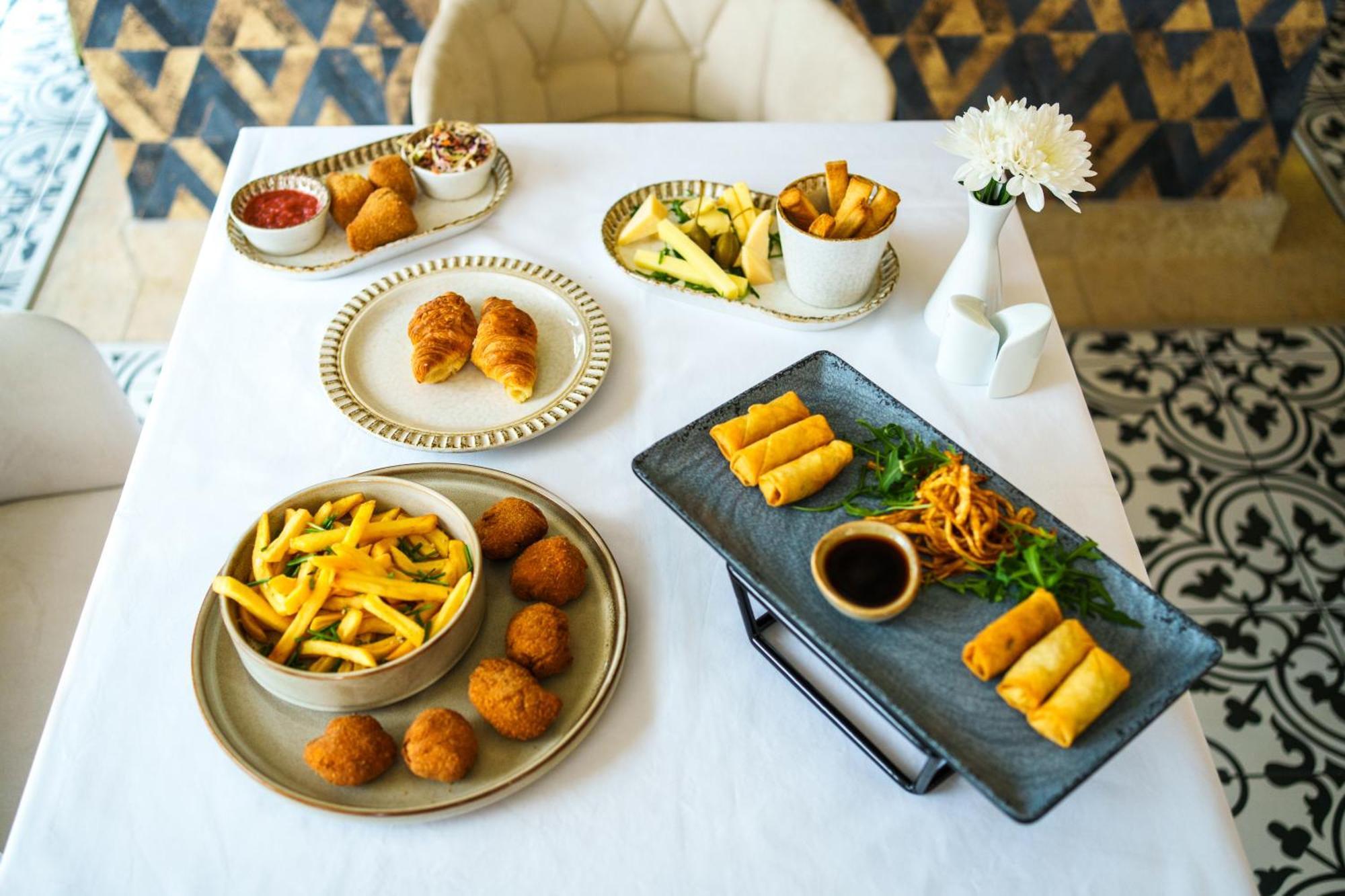 Hotel Monogram Park ルマ エクステリア 写真