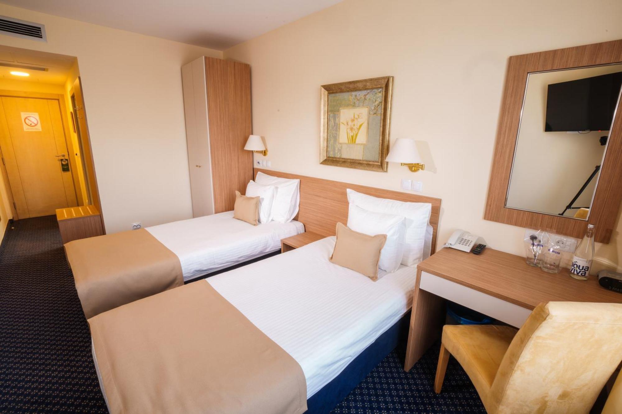 Hotel Monogram Park ルマ エクステリア 写真