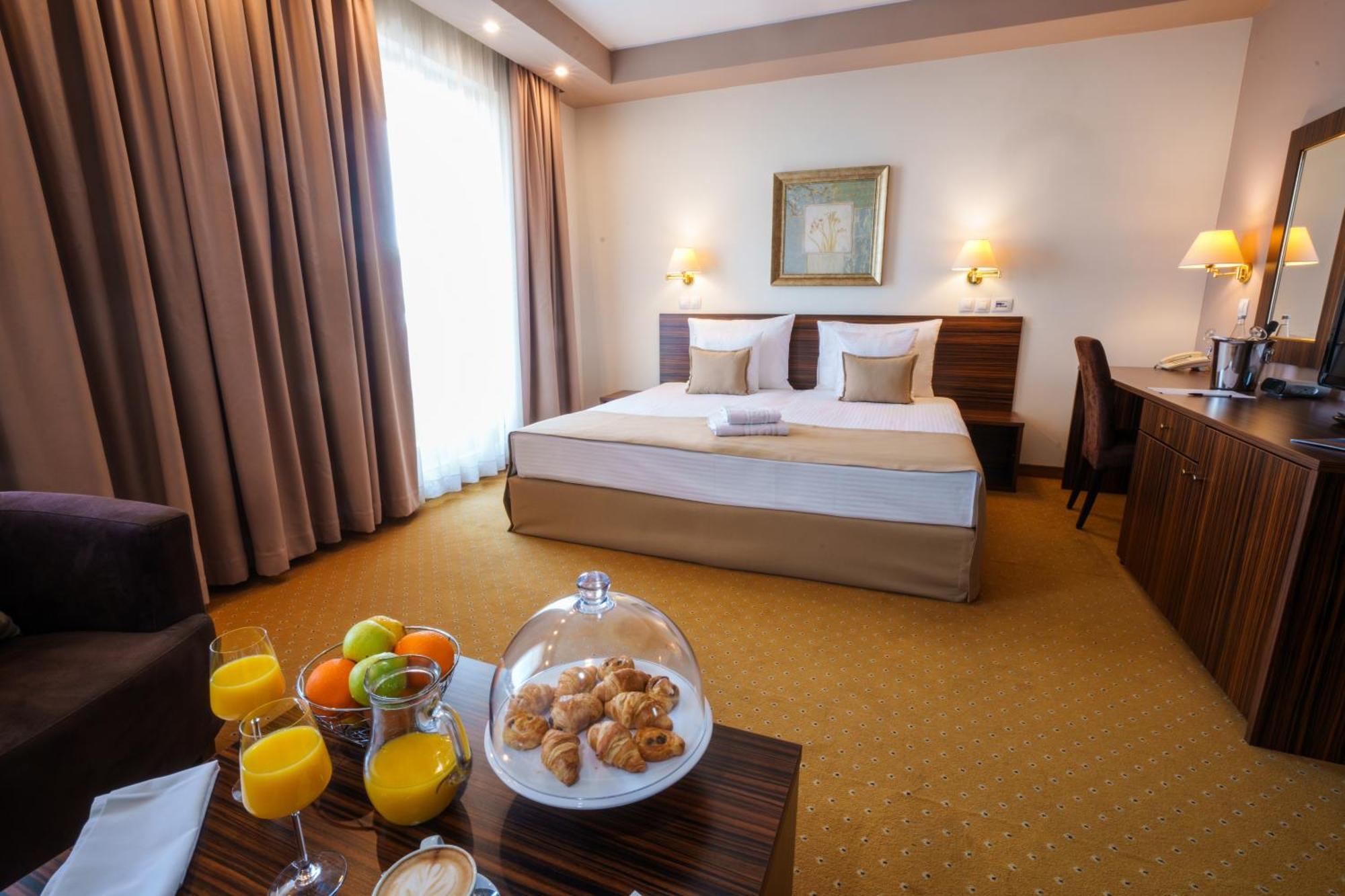 Hotel Monogram Park ルマ エクステリア 写真